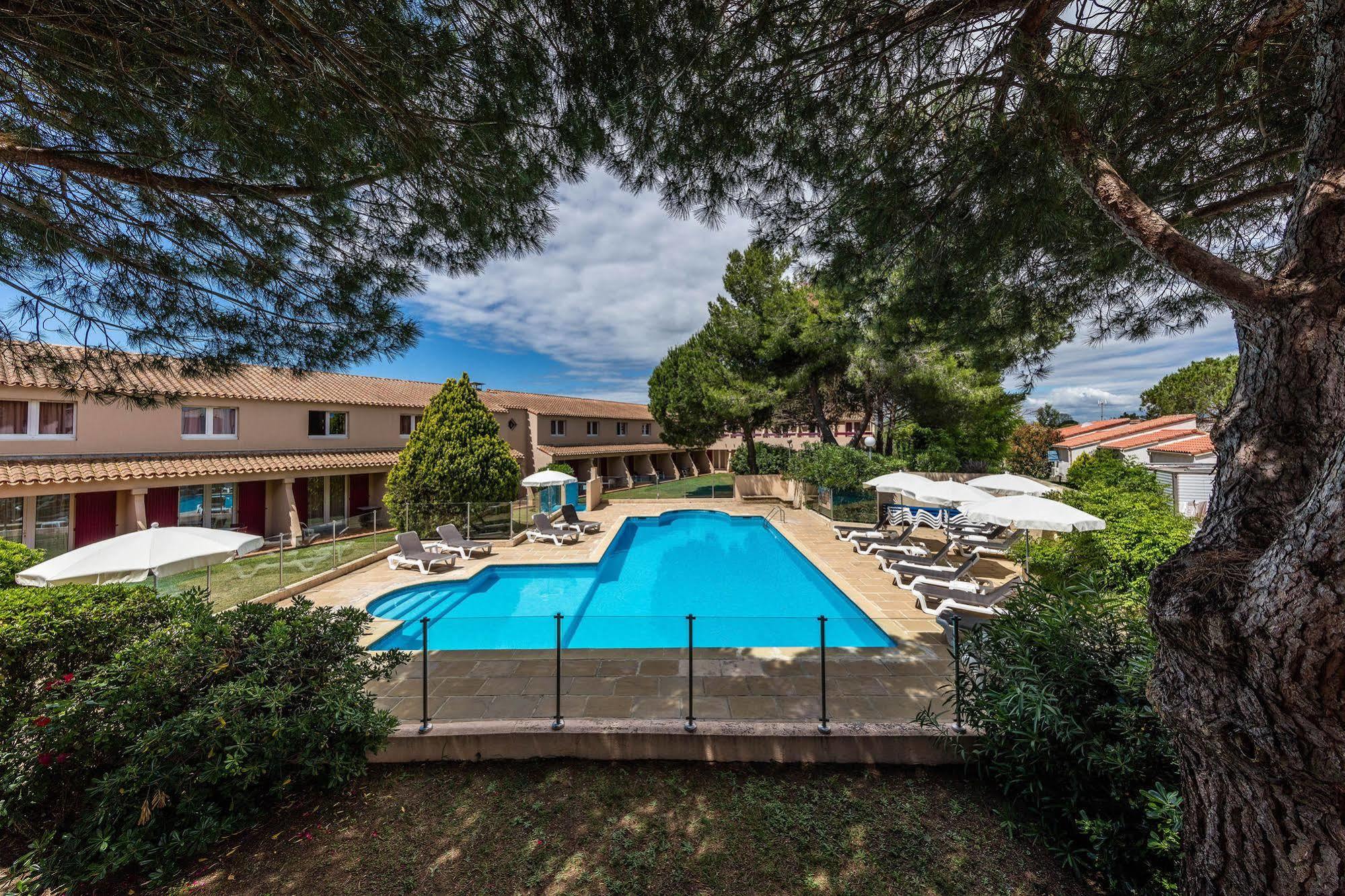 Artemia Aigues-Mortes - Hotel Avec Piscine Exterior foto