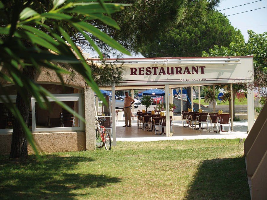 Artemia Aigues-Mortes - Hotel Avec Piscine Exterior foto
